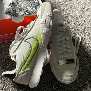 Women’s Nike waffle racer 2X